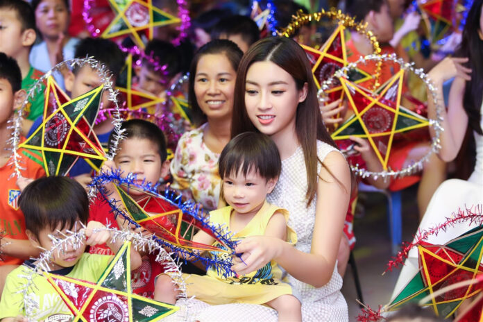 Lồng đèn trung thu giá rẻ