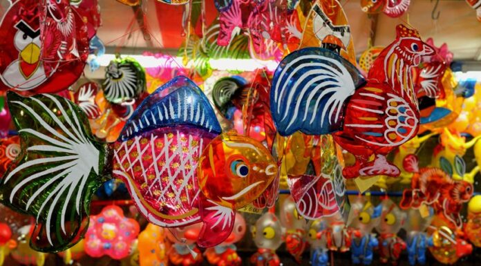 Lồng đèn lắp ráp
